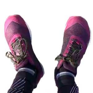 Zapatillas rosas para andar y adelgazar