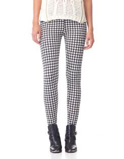 tendencias leggins de Stradivarius,