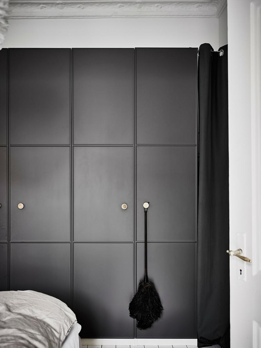 Paredes_verde_soft_casa_con_carácter_decoración_interiorismo_detalle_armarios_dormitorio