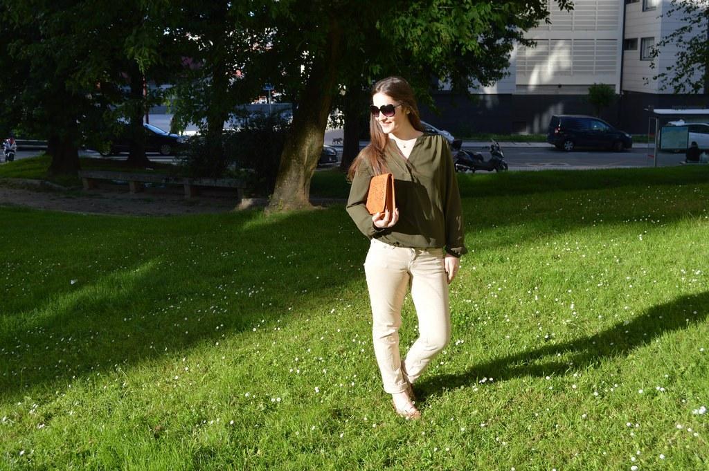 KHAKI-BLUSA-LOOK (6)