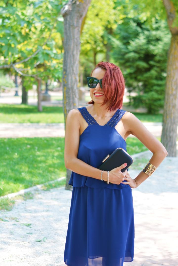 Vestido azul con tirantes