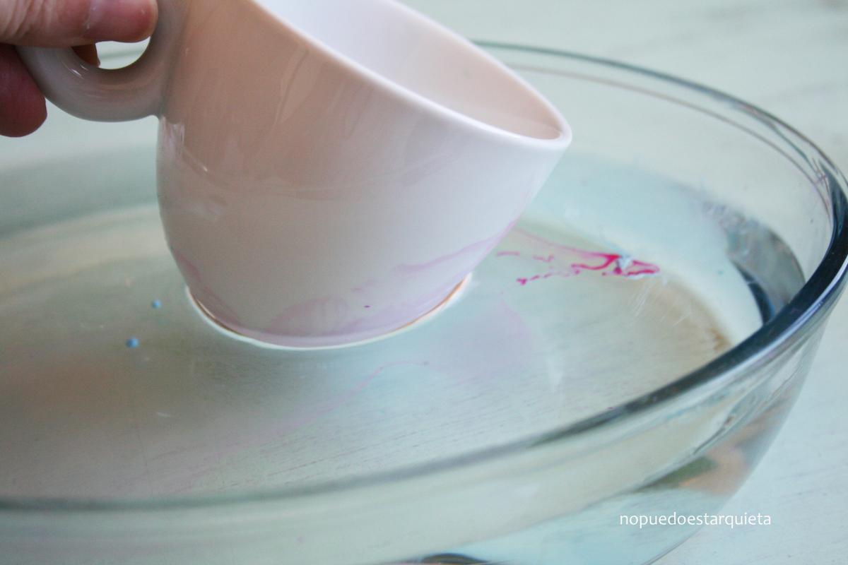 Marmoleado con pintauñas. Decorar tazas. Maceteros.