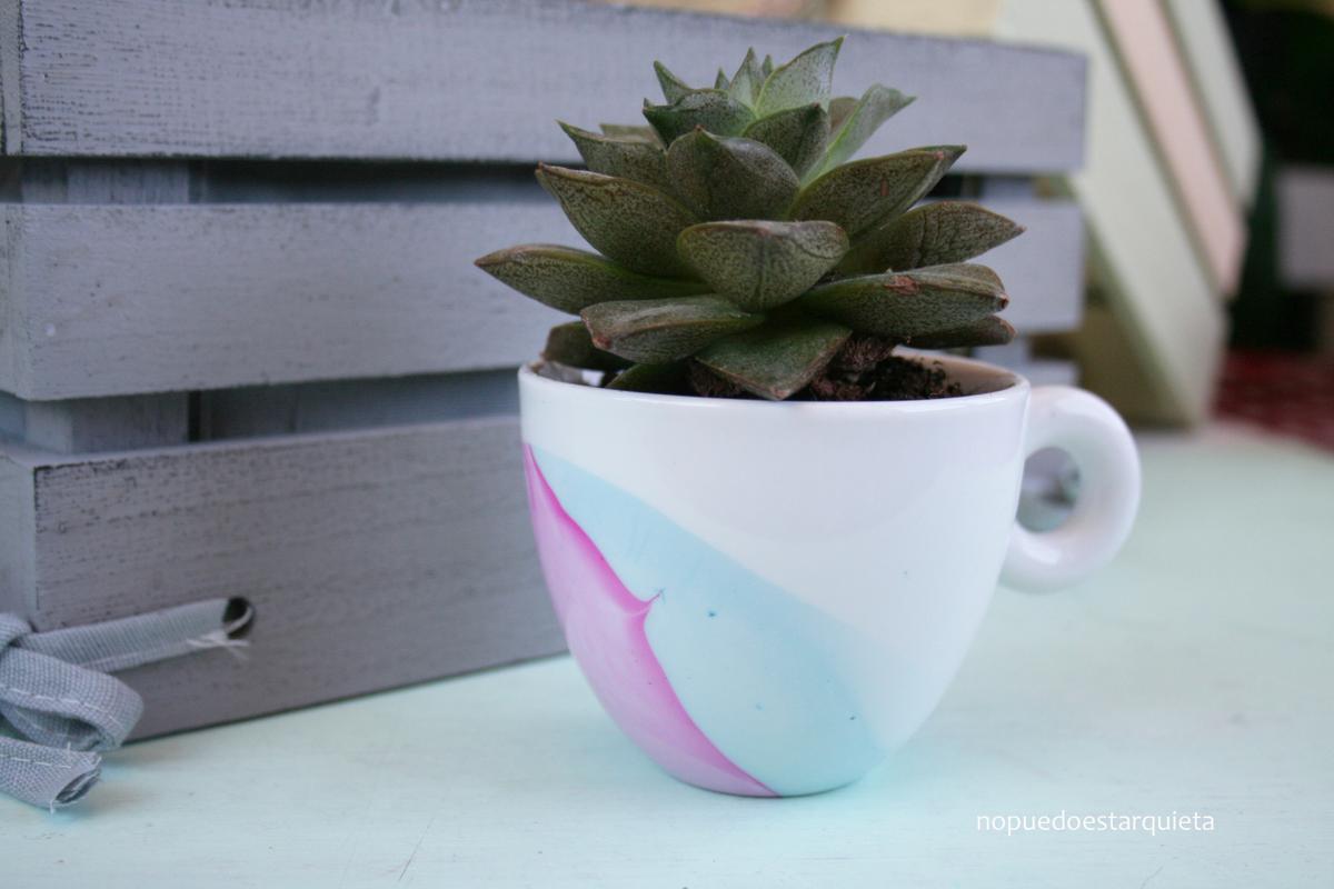 Marmoleado con pintauñas. Decorar tazas. Maceteros.