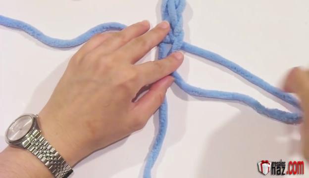 cómo hacer una trenza fácil de cuatro cabos