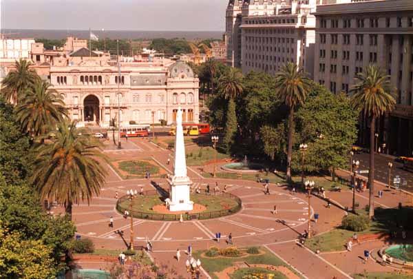 Buenos Aires Plaza