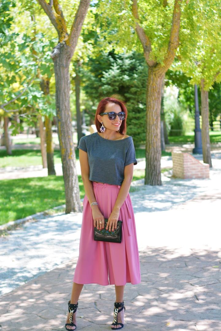 Look con pantalón culotte