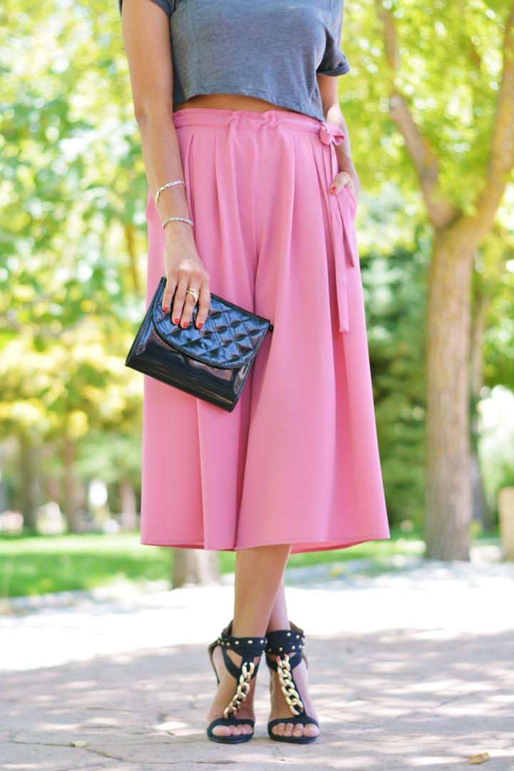 Pantalones culotte y tacones
