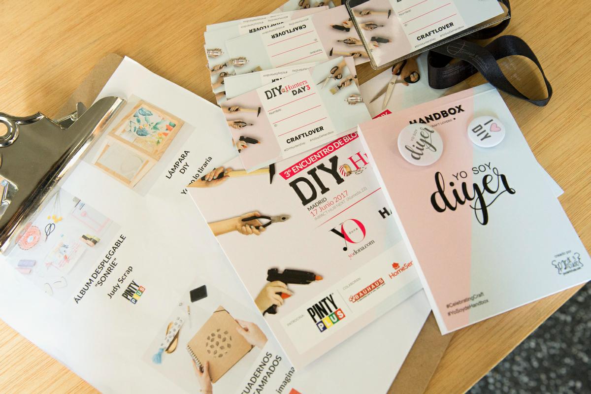 papeleria grafica acrecitaciones evento.jpg