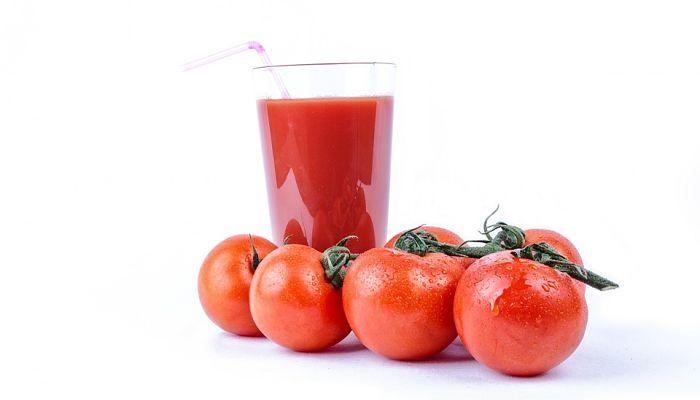 jugo de tomate para la resaca