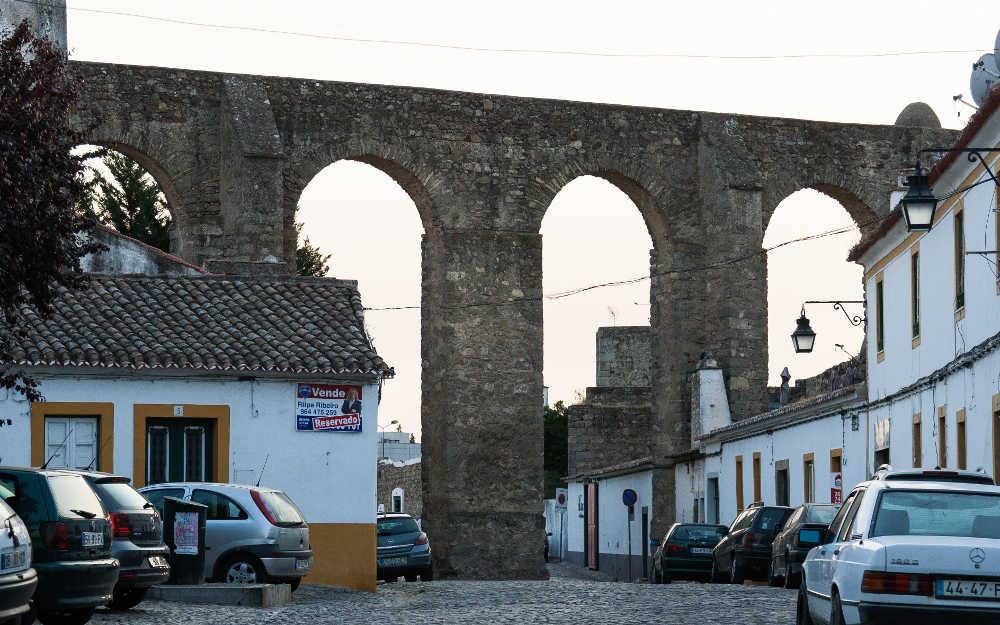 que-ver-evora-acueducto