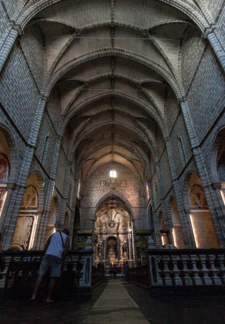 evora-Iglesia-de-San-Francisco