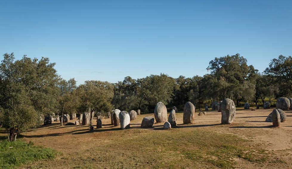 evora-monolitos-cromlech-almendros