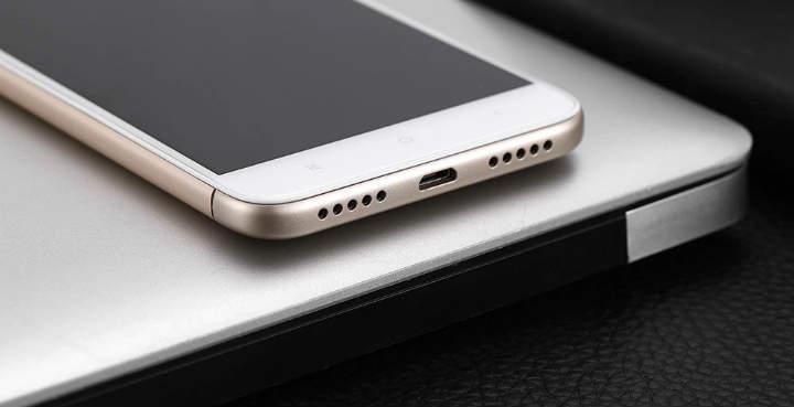 Xiaomi Redmi 4X dorado boca arriba