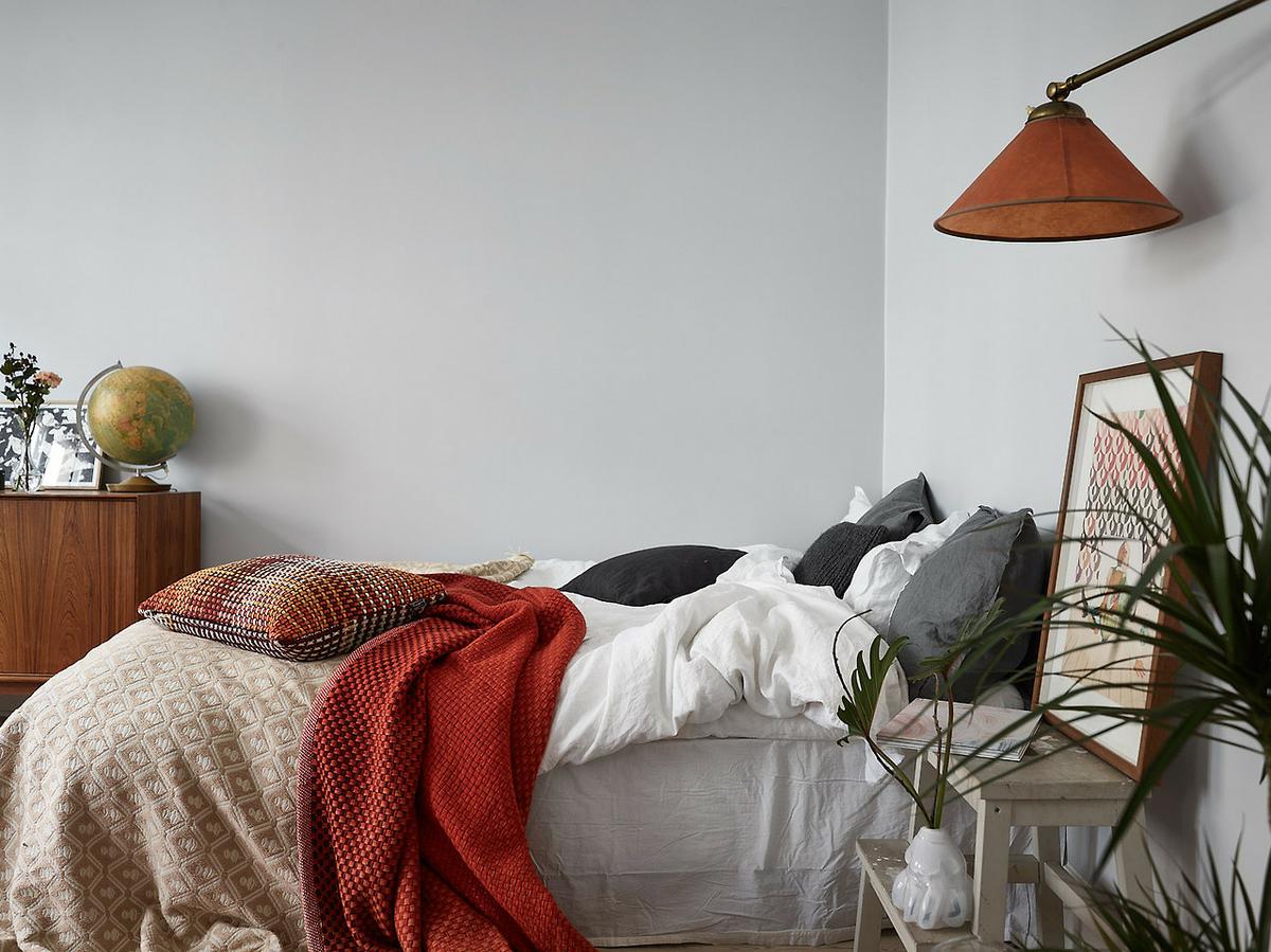 Claves_de_decoración_para_principiantes_colores_materiales_tejidos_dormitorio-10