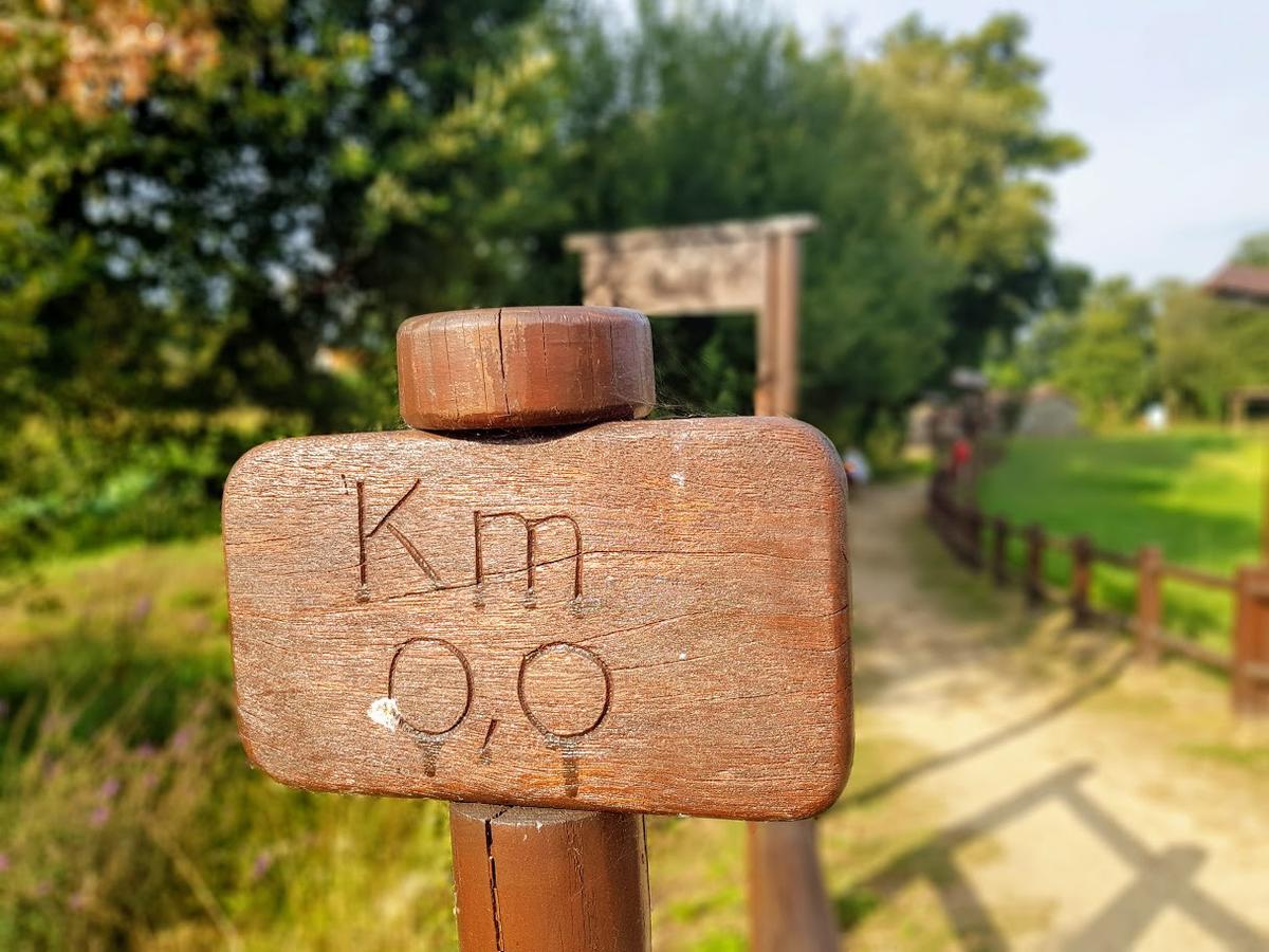 Inicio de la Ruta da pedra e da auga.