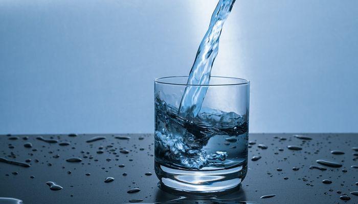 Beber agua en exceso