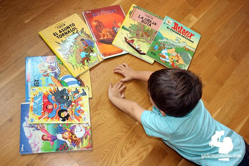 niño lector comics