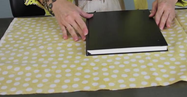 Paso 2 para forro de libro de dibujo