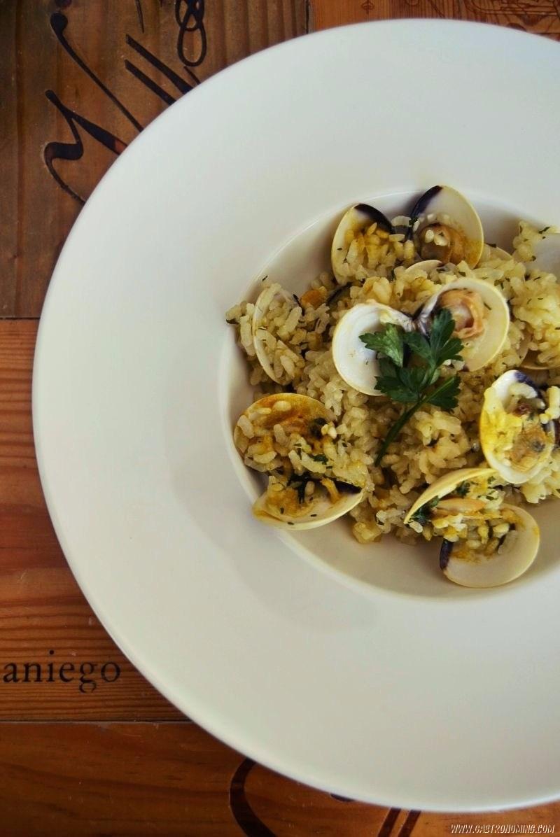 arroz con almejas