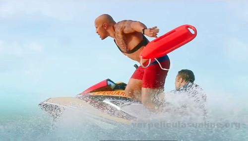 Ver una de las imagenes OnLine de la pelicula de Baywatch: Los vigilantes de la playa OnLine, con Dwayne Johnson.