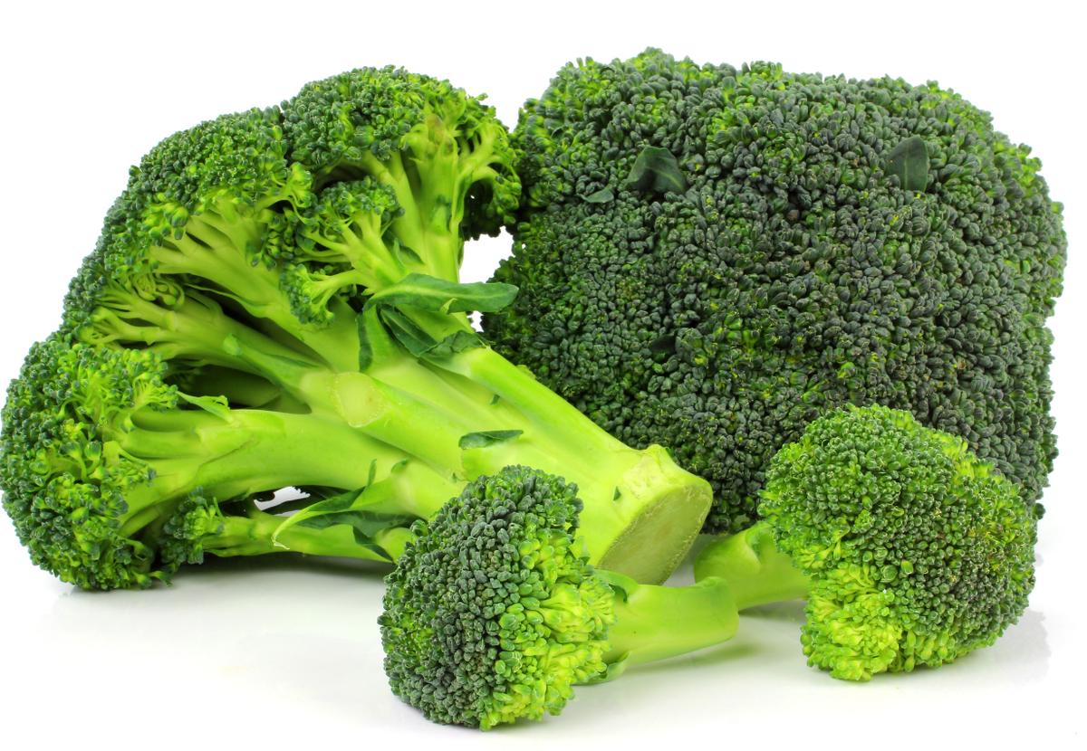 27545499 - broccoli vegetable isolated on white background