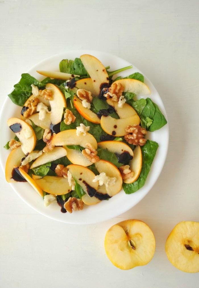 ensalada de espinacas manzana y queso de cabra
