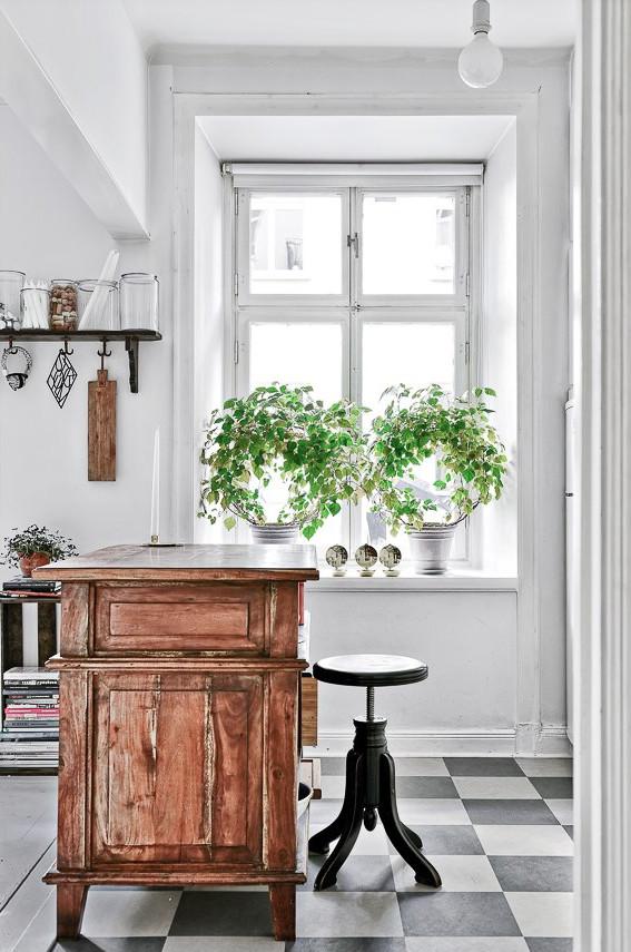 Decorar_con_muebles_antiguos_para_aportar_carácter_a_la_decoración_detalle-mueble-antiguo-cocina-08