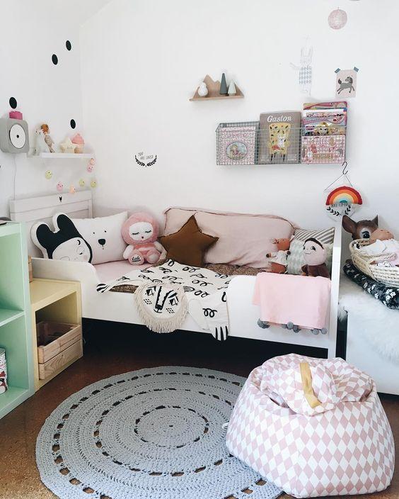 Decorar_con_puffs_complementos decorativos_espacio_infantil-11