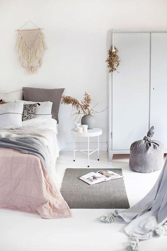 Decorar_con_puffs_complementos decorativos_dormitorio-09