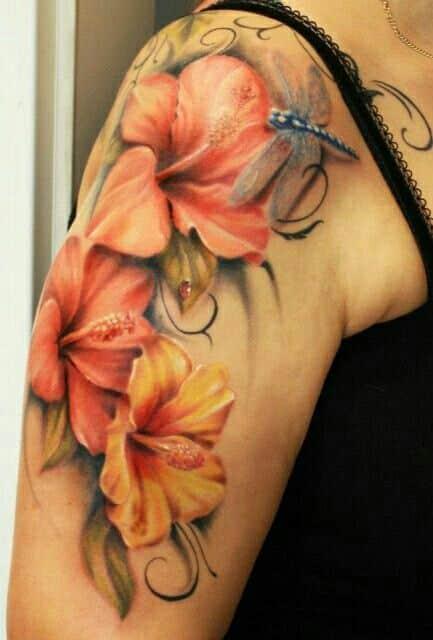 tatuajes de libelulas en mujeres 1 - Tatuajes de libélulas significados y diseños para mujeres y hombres