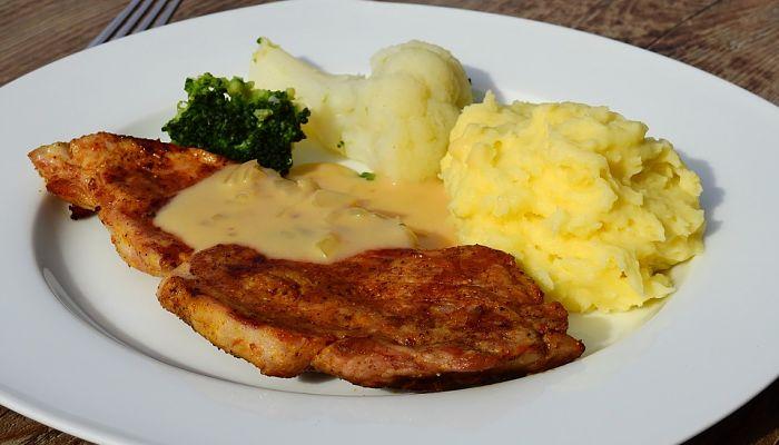 puré de papas como guarnición