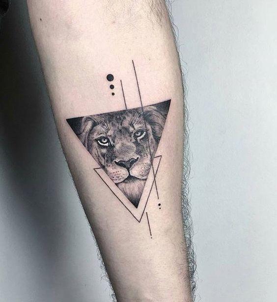 tatuajes con 2 triangulos 3 - +40 Tatuajes de triángulos y su particular significado en cada diseño