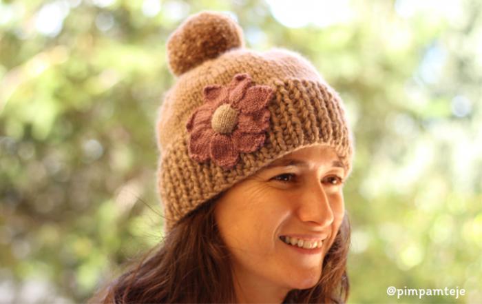 Gorro tejido a dos agujas