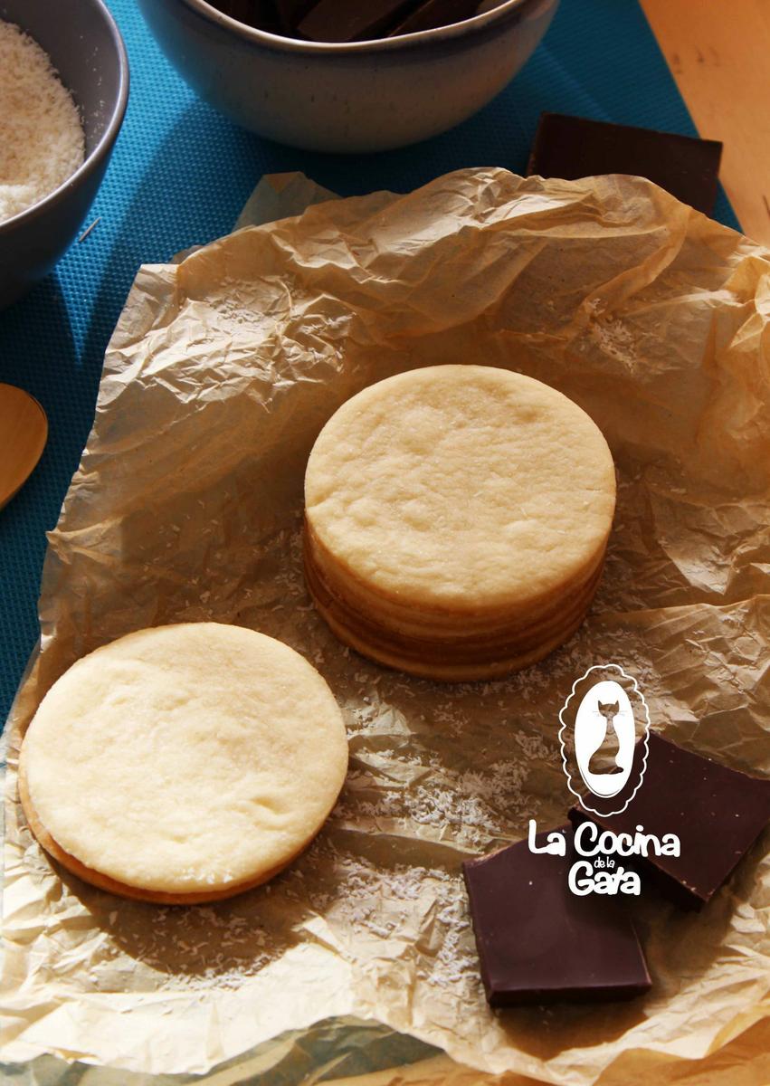 Galletas de Mantequilla esperando a ser decoradas