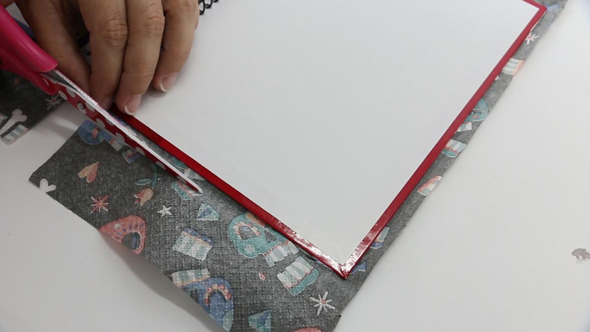 DIY LIBRETA HALLOWEEN DECOUPAGE JIPIJAPAS .Imagen fija030