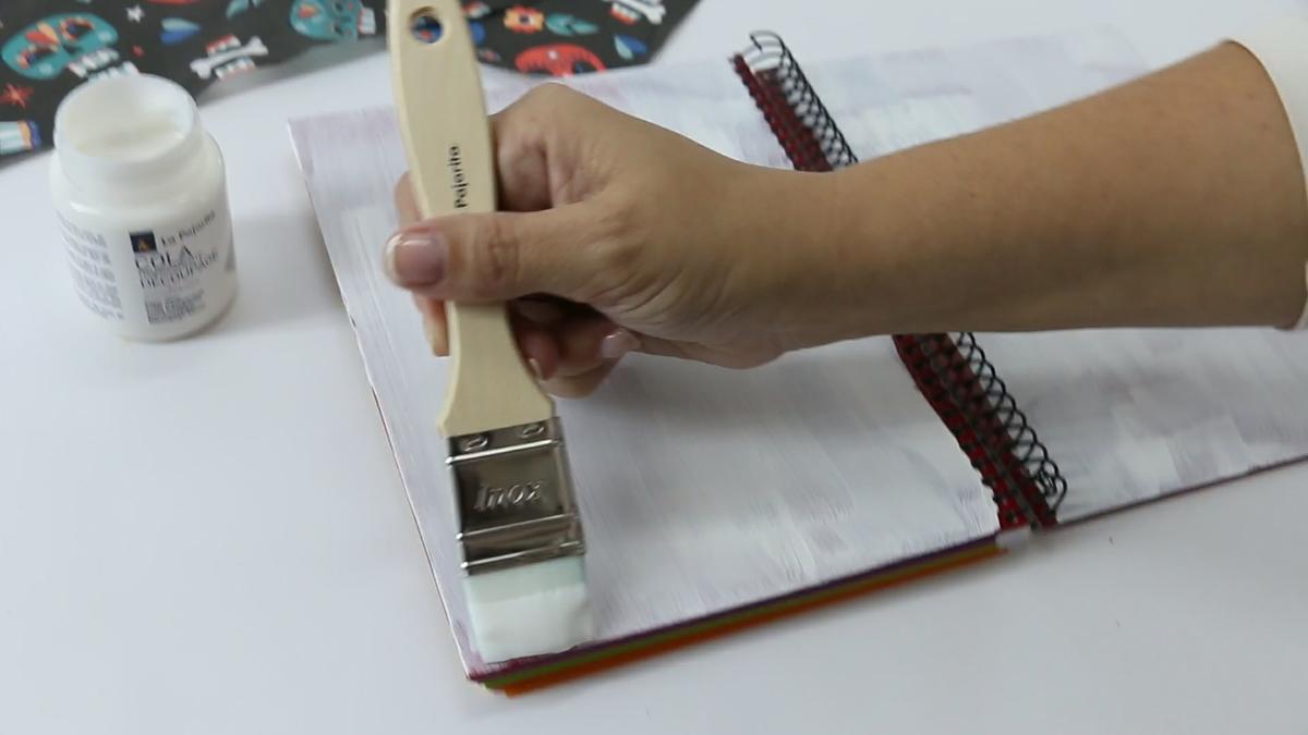 DIY LIBRETA HALLOWEEN DECOUPAGE JIPIJAPAS .Imagen fija016