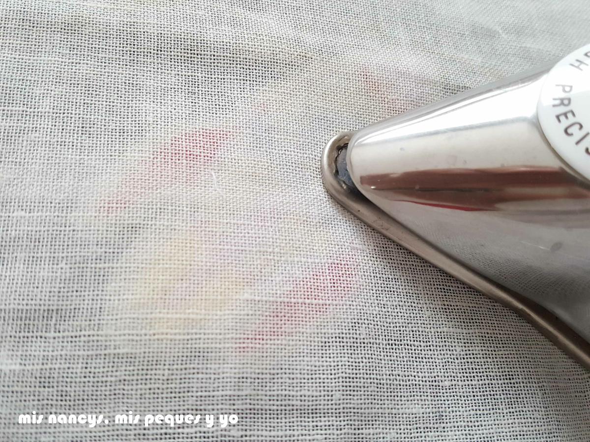 mis nancys, mis peques y yo, tutorial aplique en sudadera "en el espacio", planchar apliques sin vapor