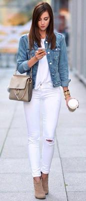 Looks con jeans blancos