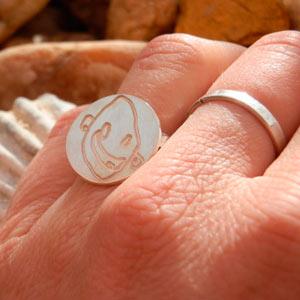 anillo-personalizado-grabado-dibujo-idea-regalo-navidad