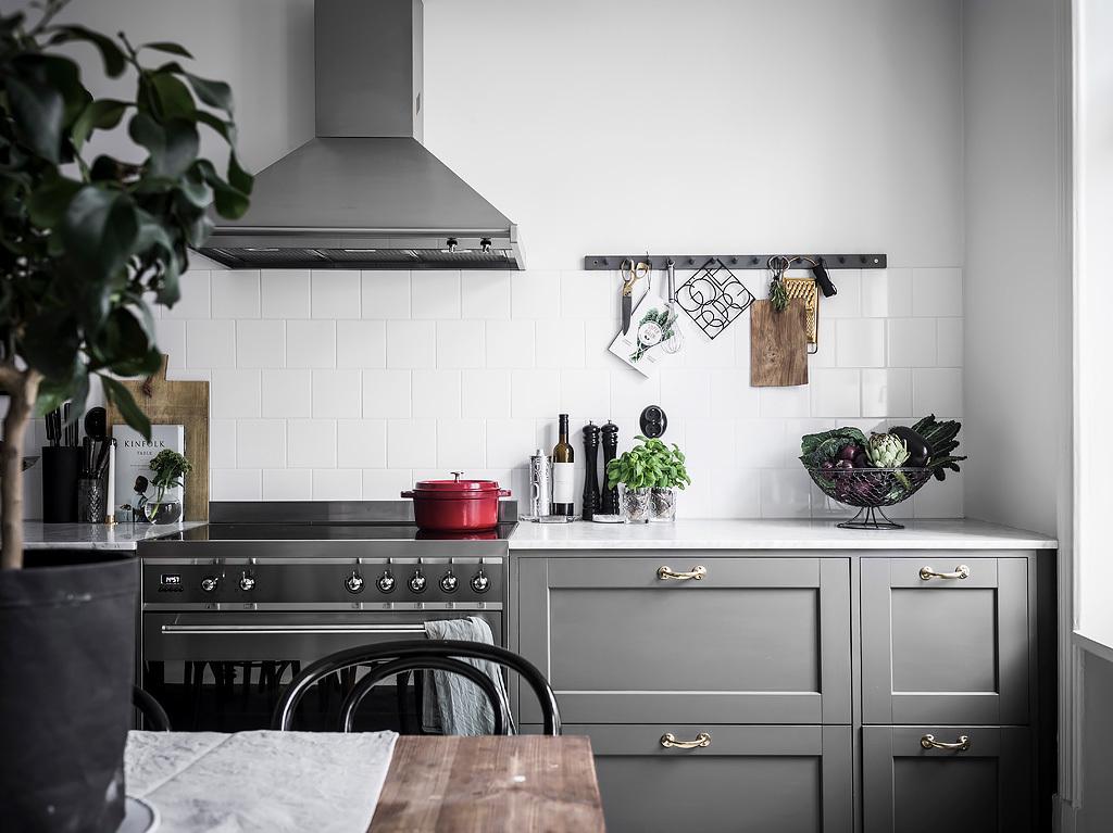 Trucos_infalibles_para_mezclar_estilos_decorativos_muebles-detalles-cocina-10