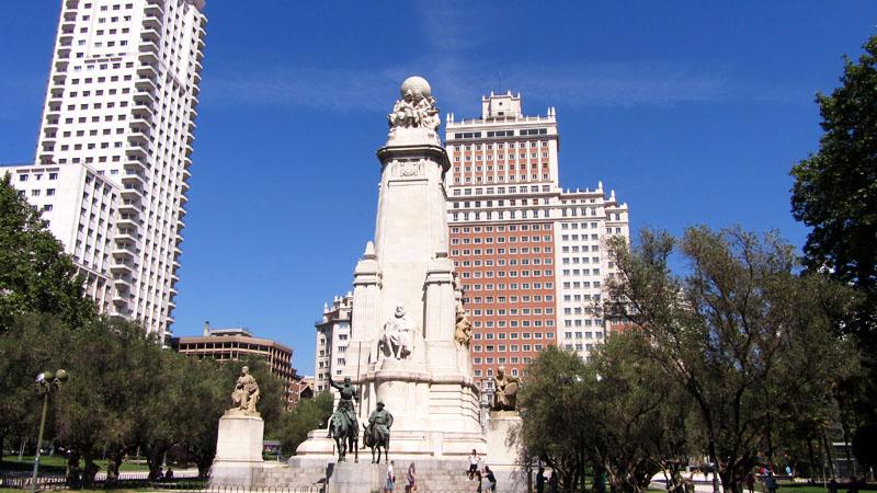 Madrid España plaza españa quijote