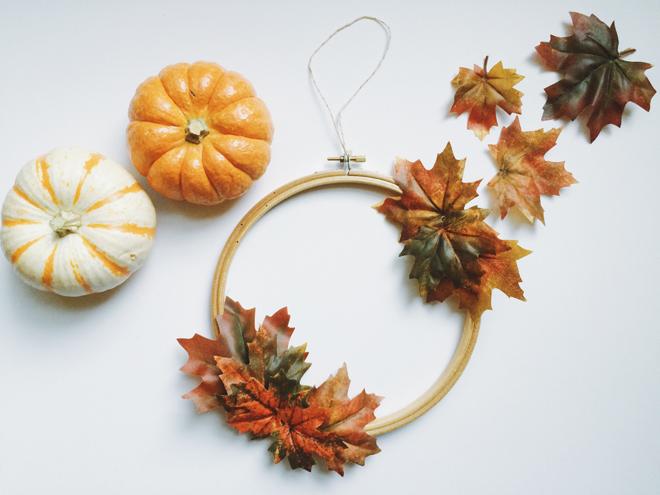 Mesa de observación Montessori de otoño