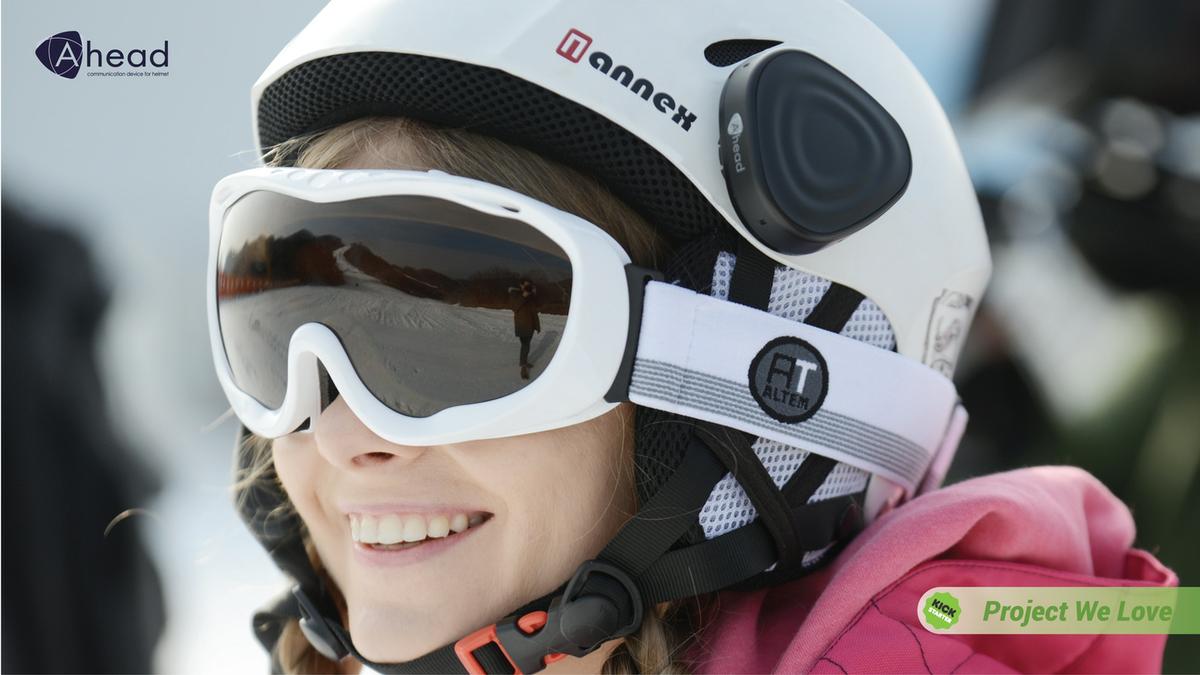 Ahead, un dispositivo que transforma cualquier casco en un casco inteligente