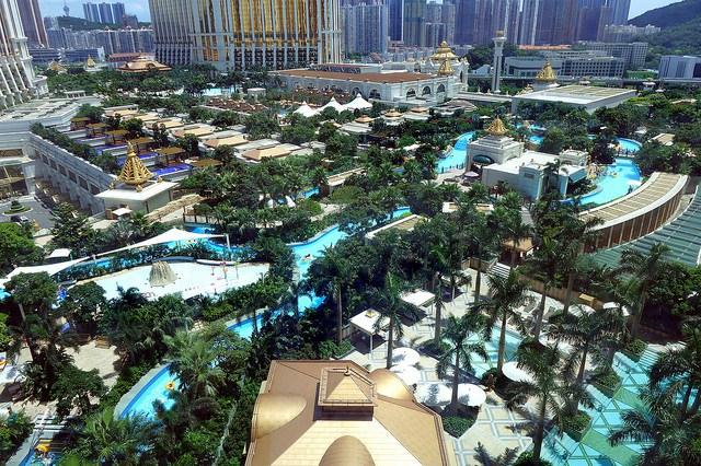 Galaxy_Macau_Grand_Resort_Deck_Overview_2016