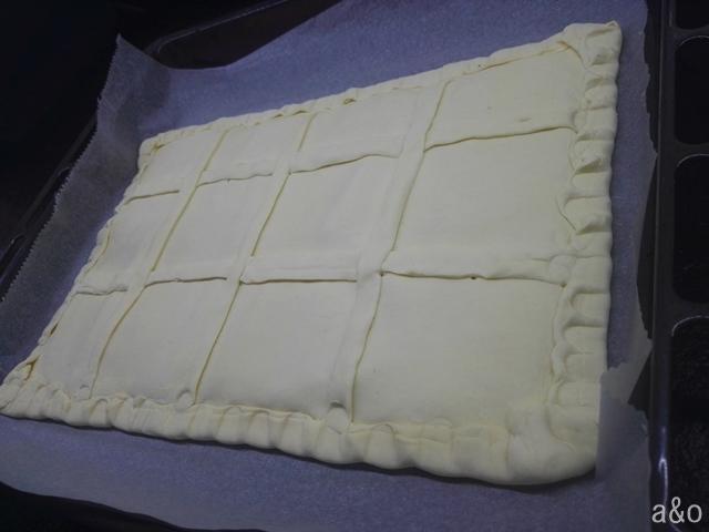 Empanada de queso cheddar y jamón york.