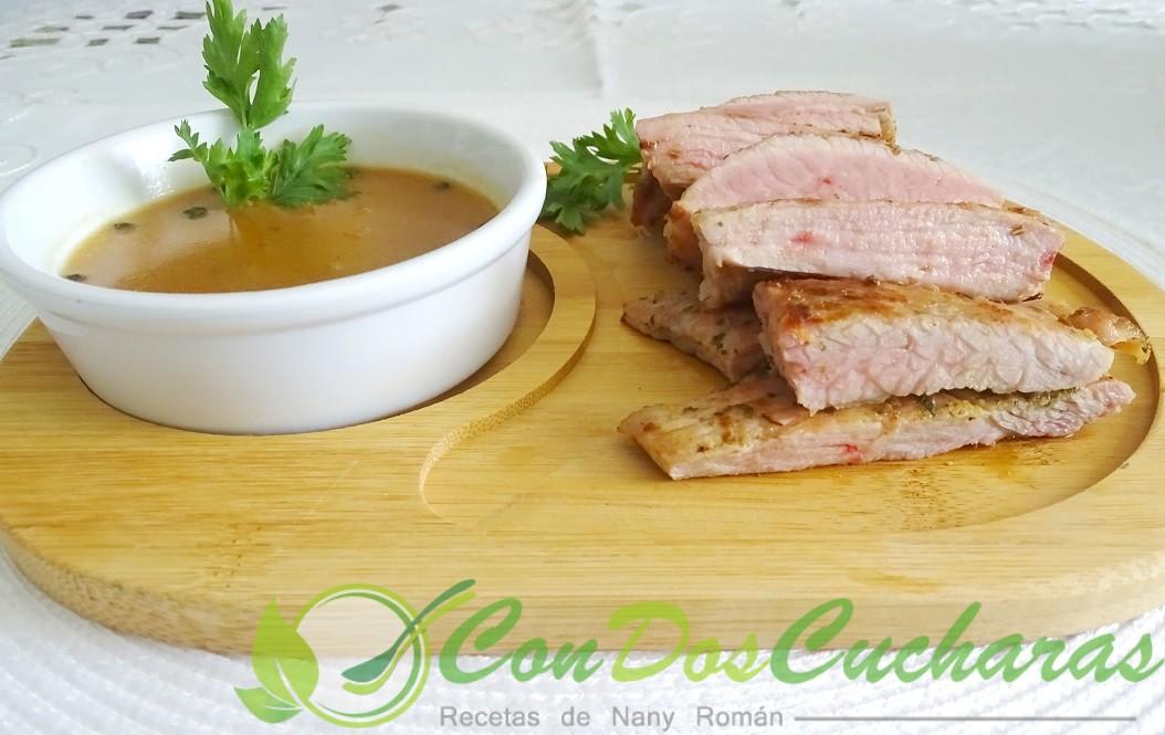 Secreto ibérico con salsa a la pimienta verde