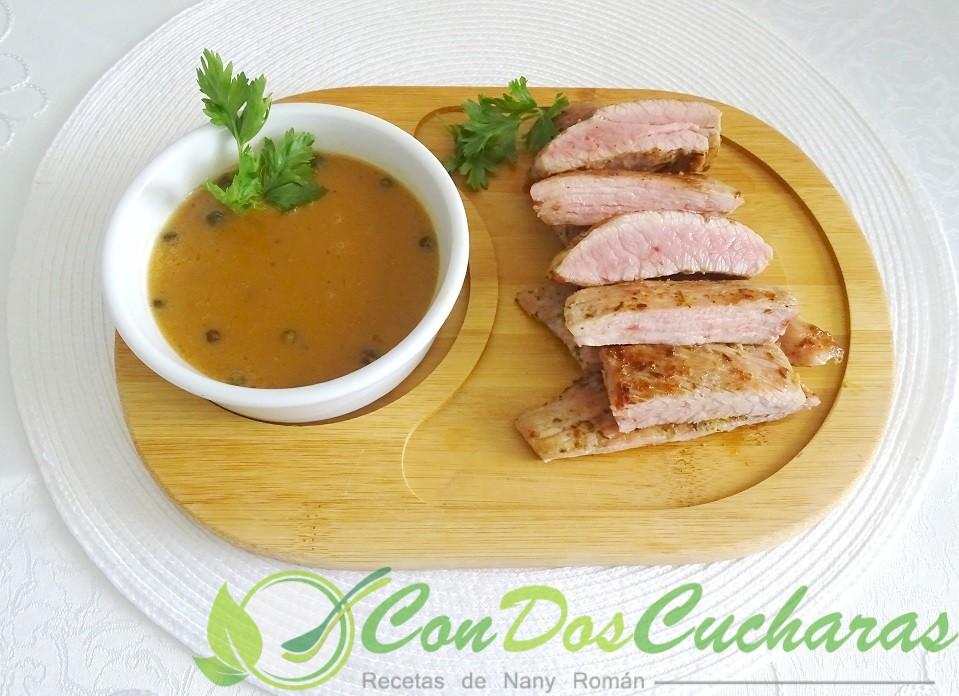 Secreto ibérico con salsa a la pimienta verde