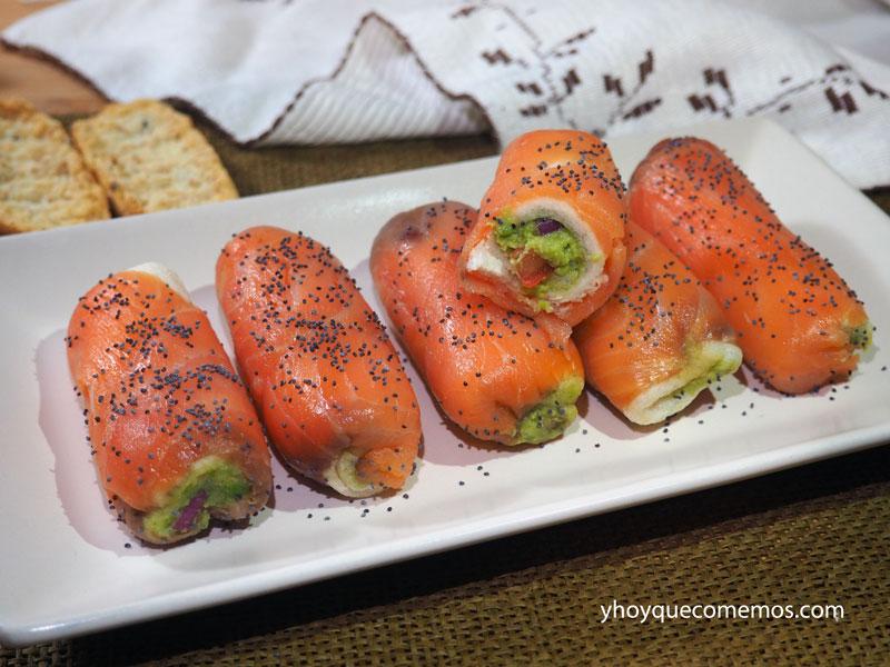 rollitos de salmon y guacamole