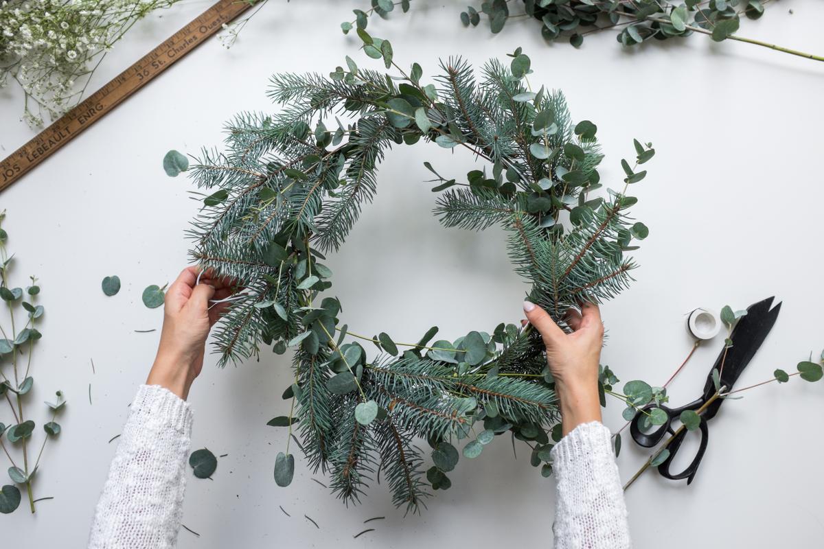 como hacer una corona de navidad