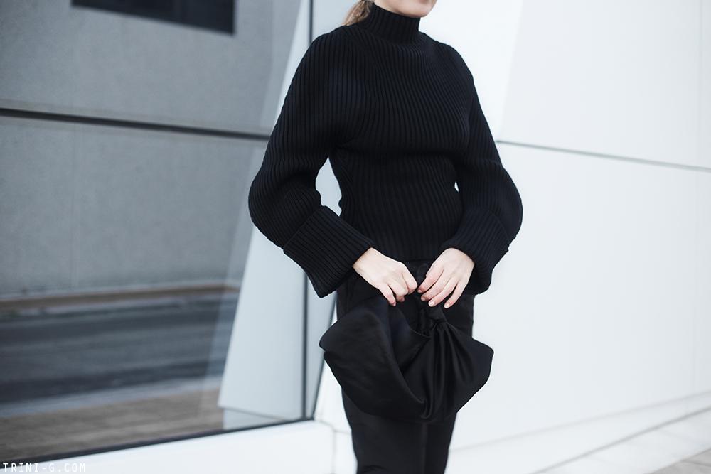 Trini | Jacquemus sweater Céline ballerina heels